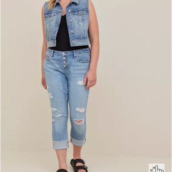 Denim Crop Vest - Picture 5 of 6